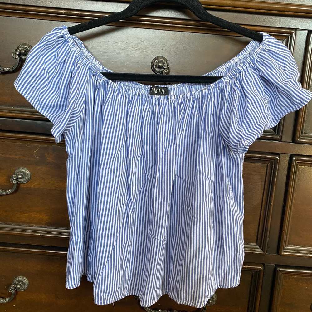White/Blue striped off the shoulder blouse, perfect for summer!